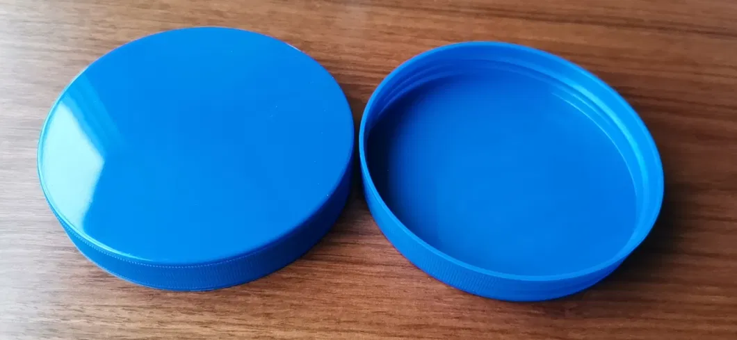 White Plastic 110mm Screw Closures for The Jars