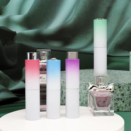 Botella de perfume de cristal del espray del atomizador de la torsión de la botella de aluminio del color 8ml de la pendiente